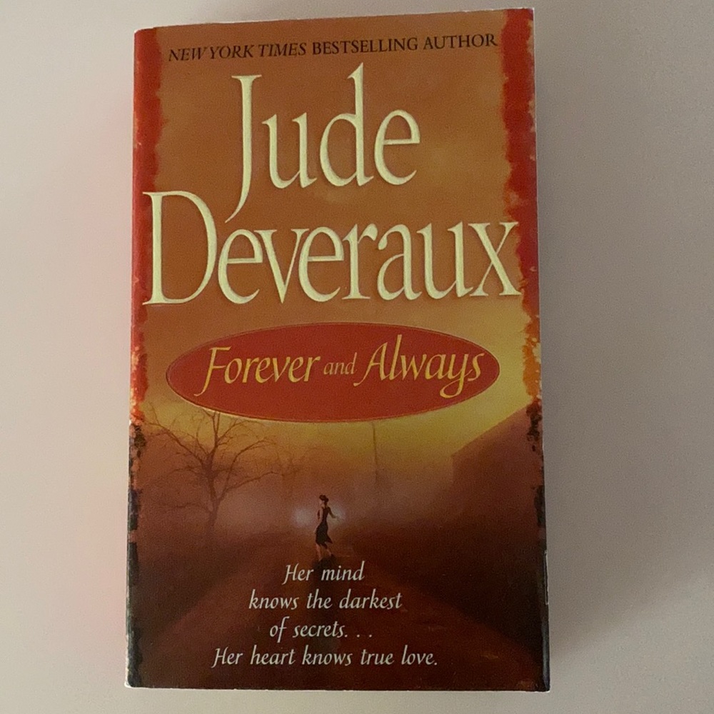 Forever and Always by Jude Deveraux Paperback